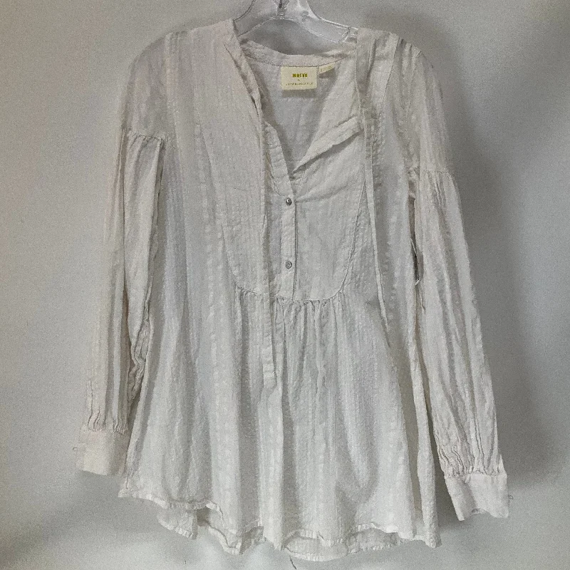 Top Long Sleeve By Anthropologie In White, Size: M