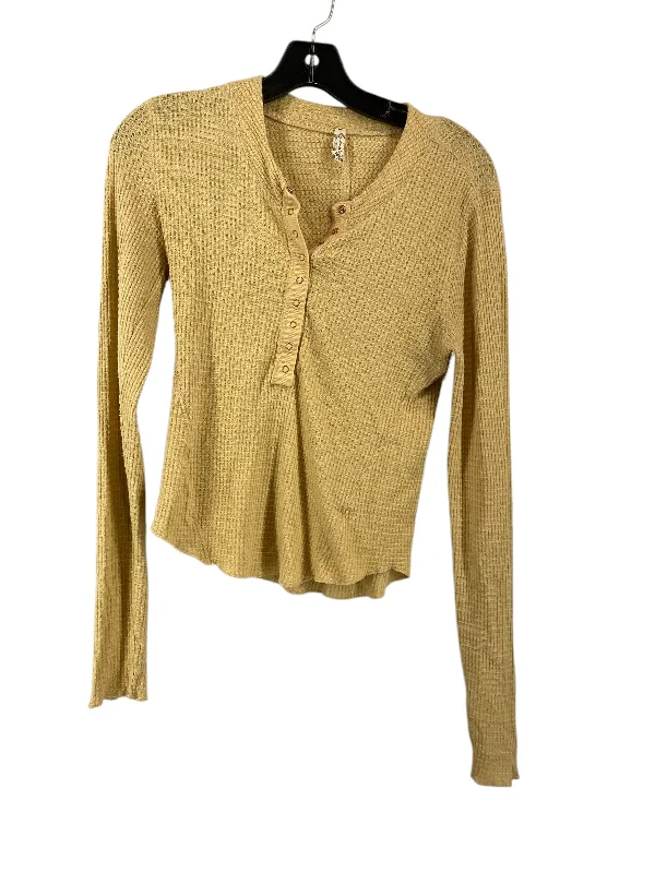 Top Long Sleeve By Free People In Yellow, Size: M