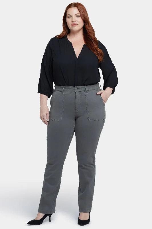 Marilyn Straight Jeans In Plus Size - Vine Leaf